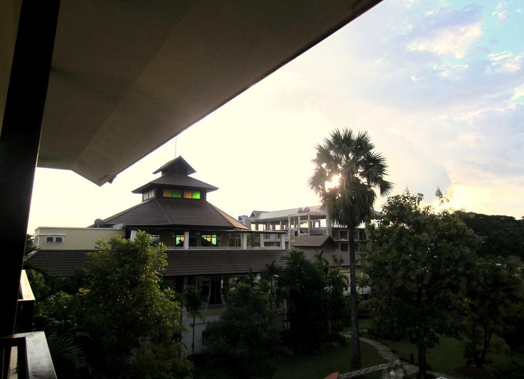 Mountain Creek Wellness Resort Chiangmai Chiang Mai Exterior foto